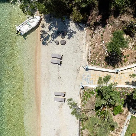 Sea Whisper στην παραλία πρόσβαση μόνο με σκάφος Βίλα Μικρός Γιαλός