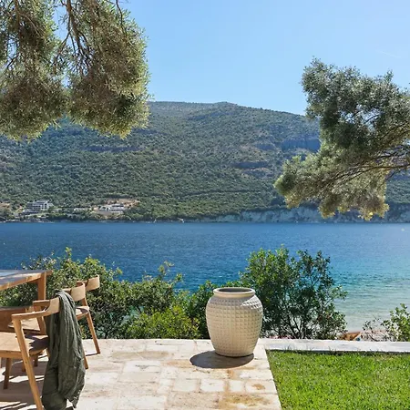 Sea Whisper στην παραλία πρόσβαση μόνο με σκάφος *